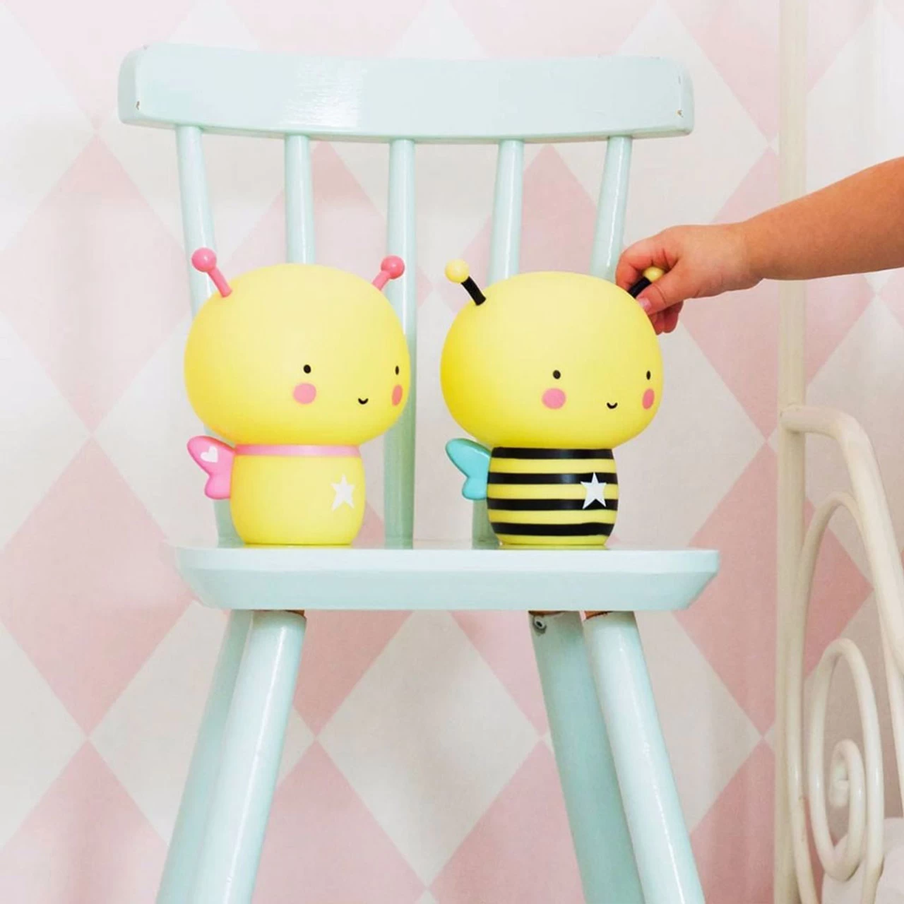 A Little Lovely Company A Little Lovely Rechargeable Light Bee 3 A Little Lovely Company A Little Lovely Rechargeable Light Bee - Image 3