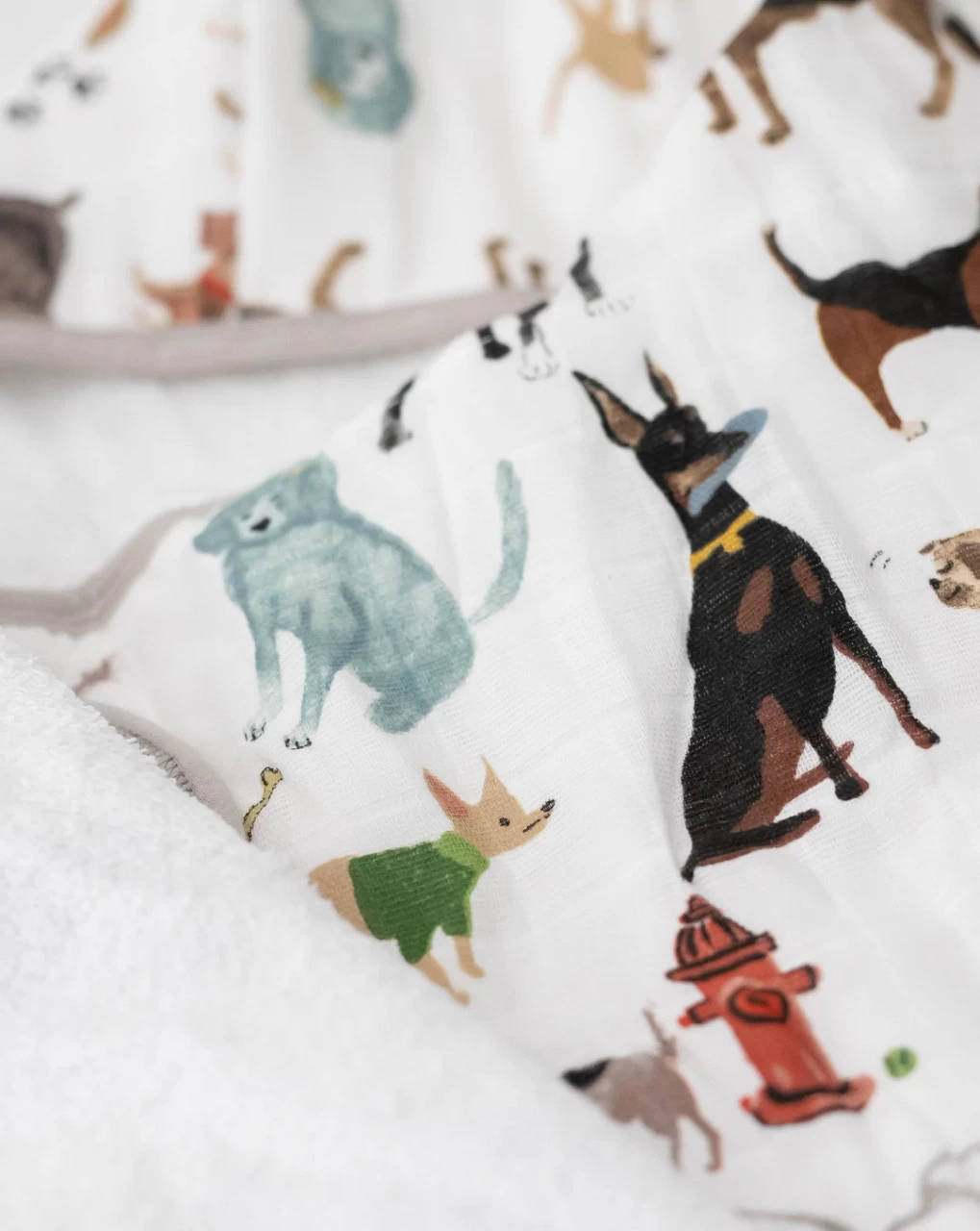 Little Unicorn Cotton Hooded Towel Big Kid Woof 2 Little Unicorn Cotton Hooded Towel Big Kid Woof - Image 2