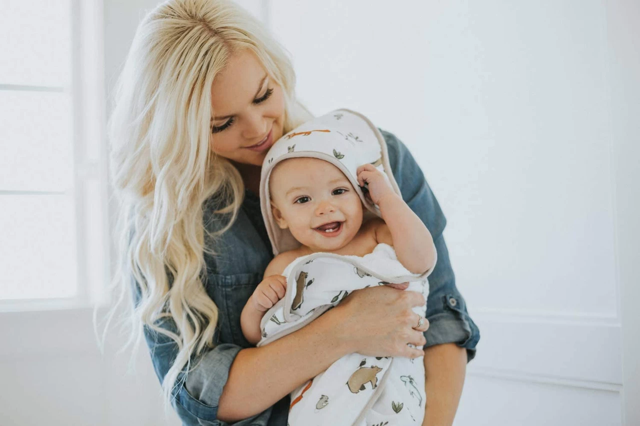 Little Unicorn Infant Hooded Towel & Washcloth Set Forest Set 2 Little Unicorn Infant Hooded Towel & Washcloth Set Forest Set - Image 2