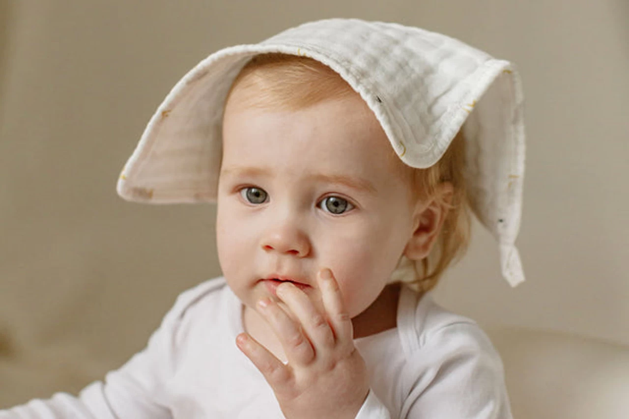 Nest Designs 6 Layer Washcloth Set (2 Pack) - The Hare And The Goose 6 Nest Designs 6 Layer Washcloth Set (2 Pack) - The Hare And The Goose - Image 6